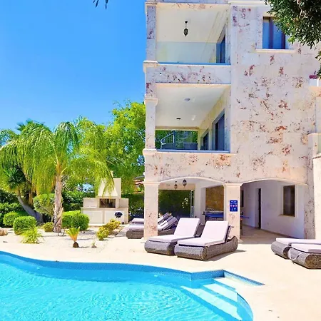 Villa Amelia 2 Coral Bay