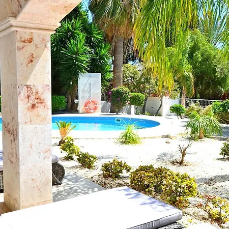 Villa Amelia 2 *