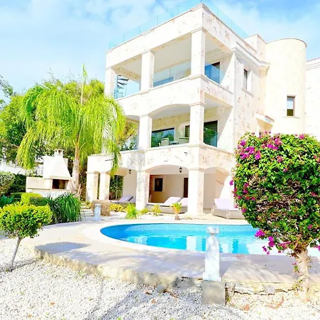 Amelia 2 Villa *